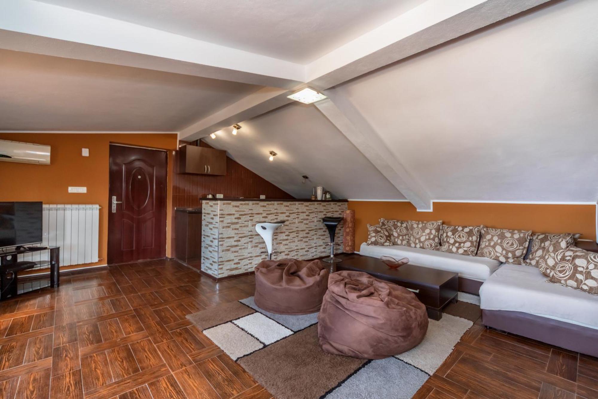Apartments Pod Lozom With Seaview Petrovac 客房 照片