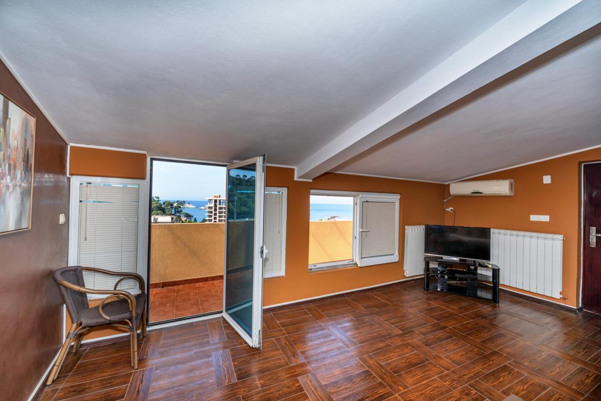 Apartments Pod Lozom With Seaview Petrovac 客房 照片